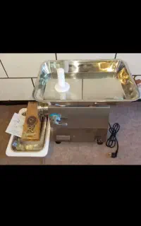 چرخ گوشت صنعتی گیربکسی TK32 اکبند