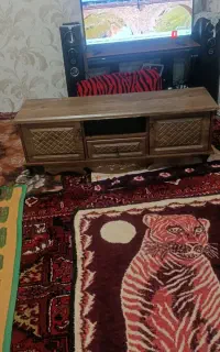 میز تلویزیون چوبی سنگین