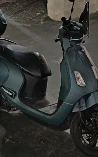 وسپا فیدل ۴ اسکوتر sym 200cc