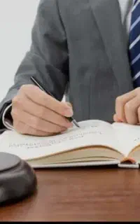 وکیل پایه یک دادگستری