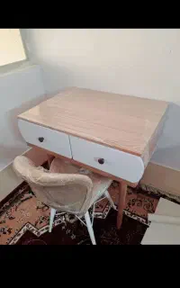 میز MDF + صندلی مخمل پایه