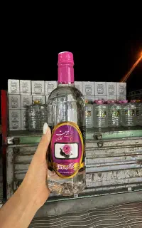 گلاب و عرقیات