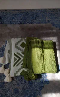 دو عدد شال مبل در حد نو