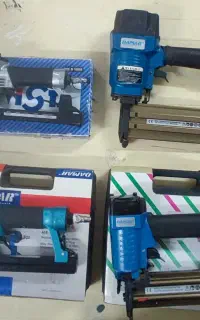 میخکوب و منگنه بادی