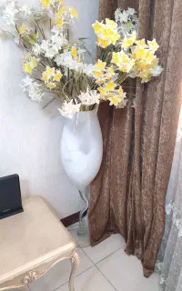 گل و گلدان