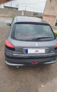 پژو ۲۰۶