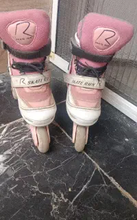 اسکیت صورتی بچگانه