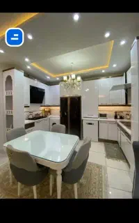 نصب قرنیز پارکت کف پوش پانل باسازی .برق .باسازی