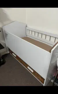 تخت سیسمونی