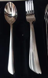 سرویس قاشق وچنگال