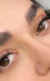 شروع دوره تخفیفی خدمات اکستنشن مژه+لیفت ابرو