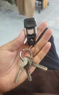 دسته کلید و ریموت پیدا شده