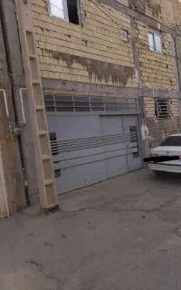 185 متر زمین