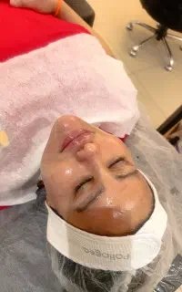 فیشال و پاکسازی تخصصی پوست مخصوص بانوان