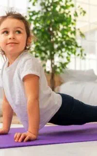 کلاس ژیمناستیک و بازی و ورزش آزادشهر