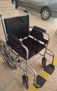 2 عدد ویلچر ارتوپدی کامل متحرک آکبند استفاده نشده