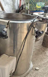 اتوکلاو ۱۰۰ لیتری زعیم طب