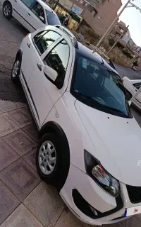 کوییک r مدل 402 به قیمت مناسب میفروشم