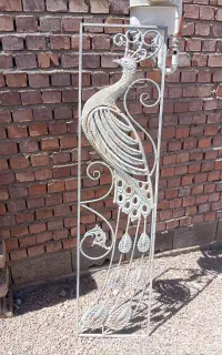 یک عدد فرفوژه طاووس ۱۶ کیلو