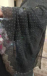 سفارش نگین روی چادر و پیراهن