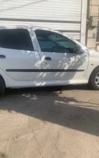 پژو ۲۰۶