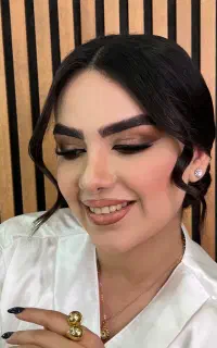 میکاپ و شنیون  از ۱۵۰۰تا ۳۵۰۰با بهترین متریال