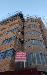 مجری نمای کامپوزیت و درب کرکره برقی