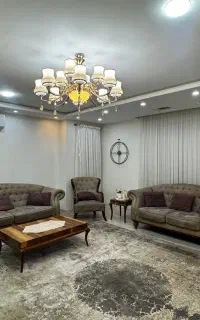 فروش مبل ۷ نفره شرکتی در حد نو و ناهار خوری ۵ نفره