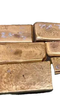 طلا آب شده ۱۰۰ زیر تابلو