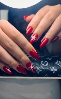 استخدام فوری ناخنکار ماهر در سالن زیبایی روژینا