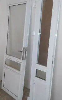 درب ورودی آلمینیوم درحد نو