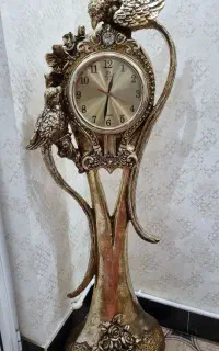 ساعت ایستاده