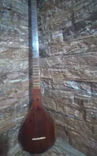 سه تار با مهر عرفانی