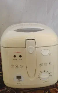 سرخ کن و آب‌میوه گیری