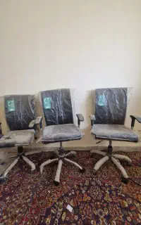 صندلی ارتا چرخدار در حد نو