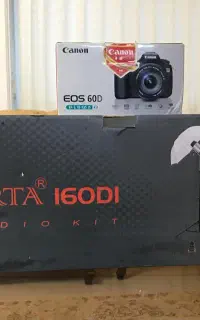 دوربین کاننEOS60Dبالنز۵۵-۱۸بهمراه کیت استودیو