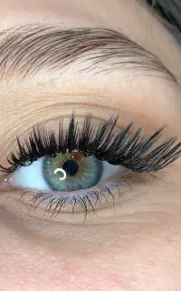 اکستنشن حرفه ای مژه/ طراحی مدرن و اختصاصی فرم چشم