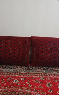 پشتی دستبافت