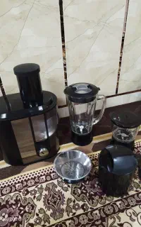 خردکن سه‌کاره نو و آکبند با کارتون