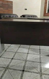 دو عدد میز اداری پایه فلزی