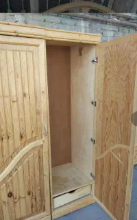 نصاب ایینه تابلو نصب تعمیرات ریزه کاری MDF در منزل