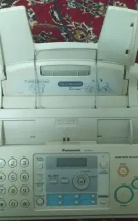 فکس و تلفن اداری بسیار تمیز