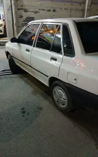 پراید ۸۴ بی رنگ