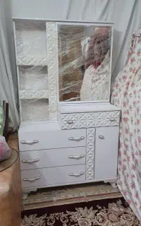 میزآرایشی کشودار
