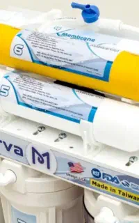 خدمات تعویض فیلتر یخچال و دستگاه تصفیه آب