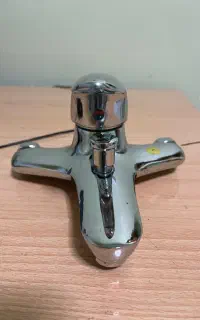 شیر دوش و روشویی ، زیر قیمت