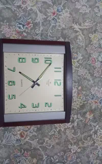 ساعت دیواری