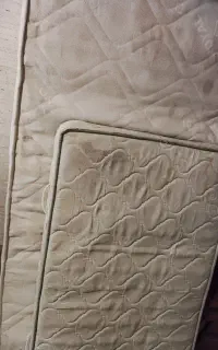 تخت و تشک