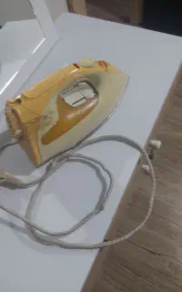 اتو بخار سالم و جنس خوب