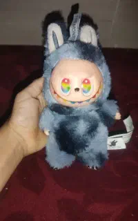عروسک لبوبو